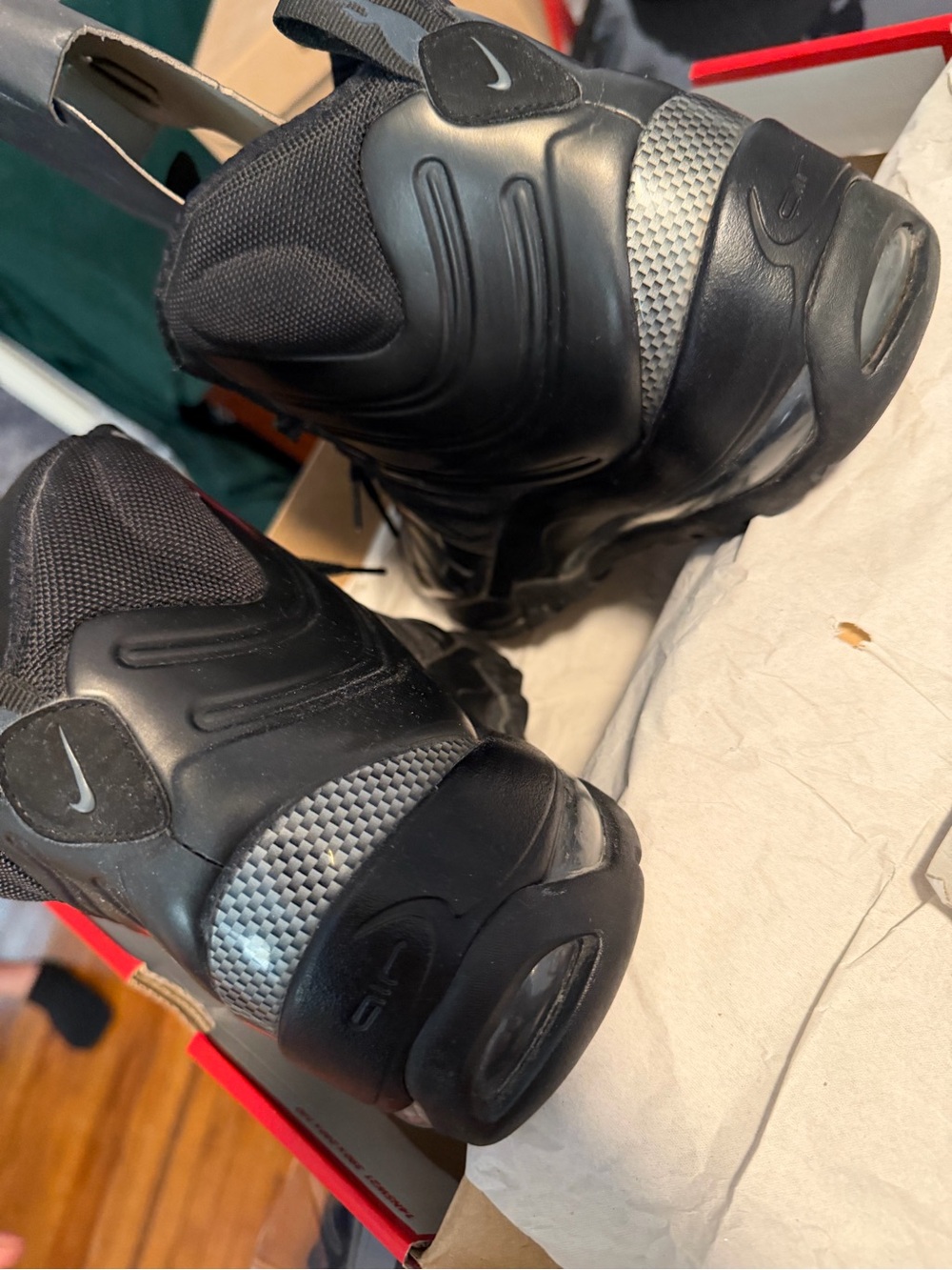 Nike Air Bakin Posite Black - Picture 7 of 7
